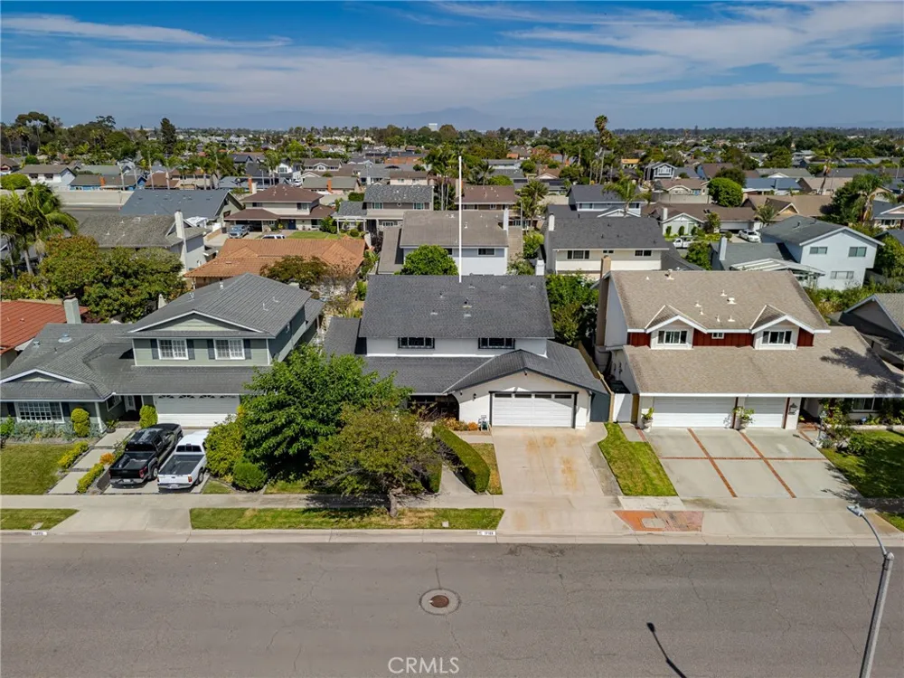 17122 Pleasant Circle Huntington Beach, CA 92649