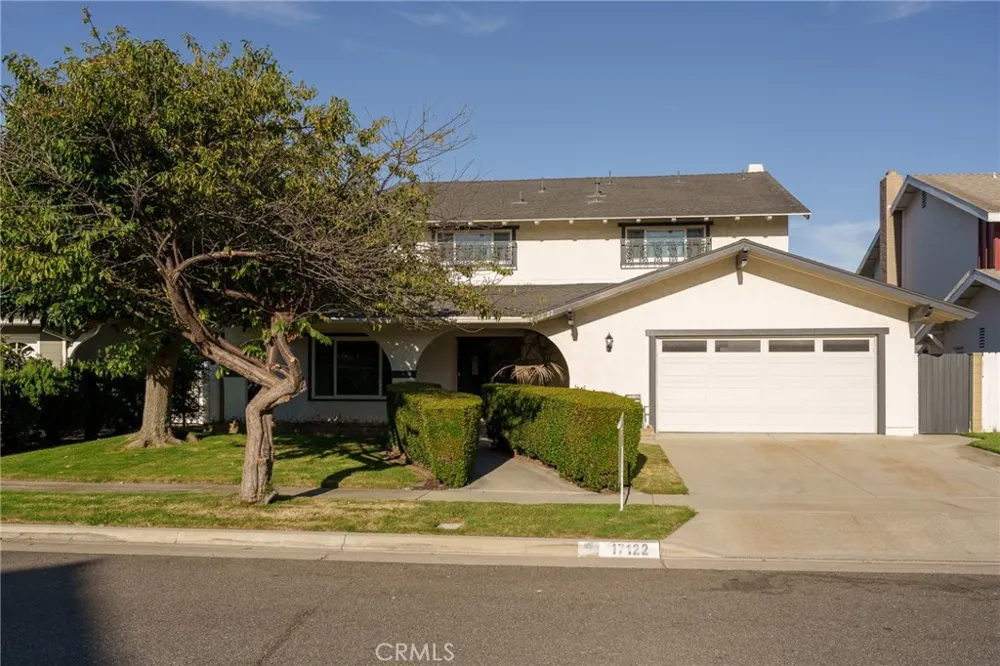 17122 Pleasant Circle Huntington Beach, CA 92649