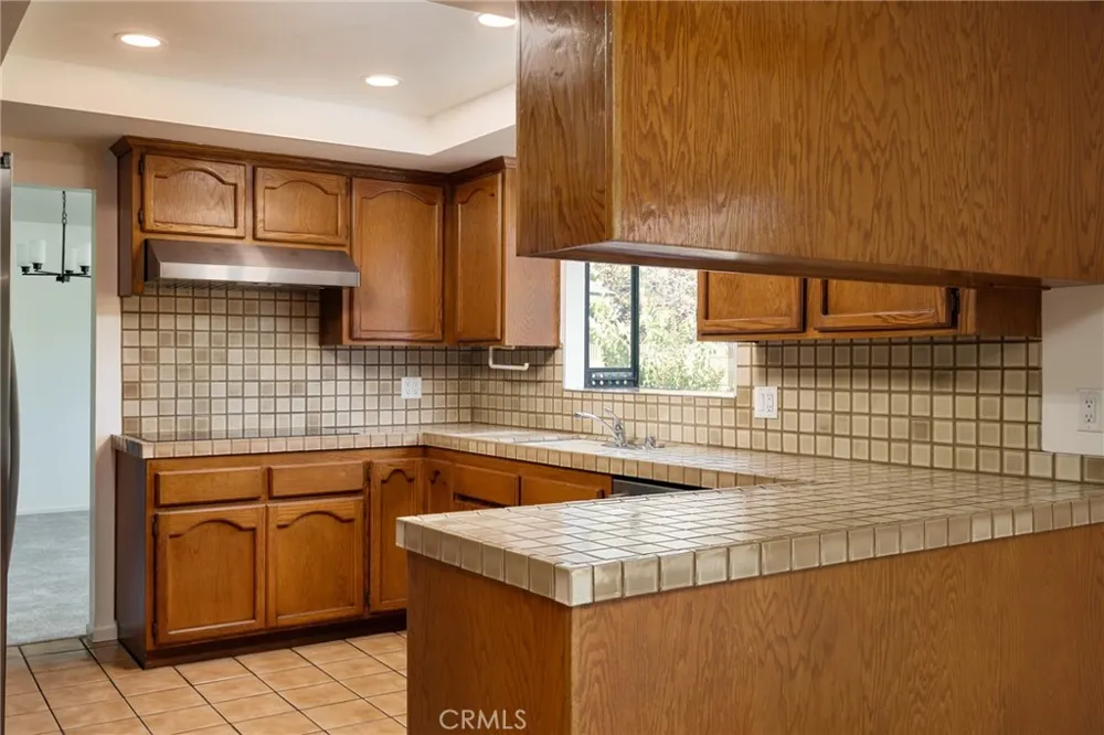 17122 Pleasant Circle Huntington Beach, CA 92649
