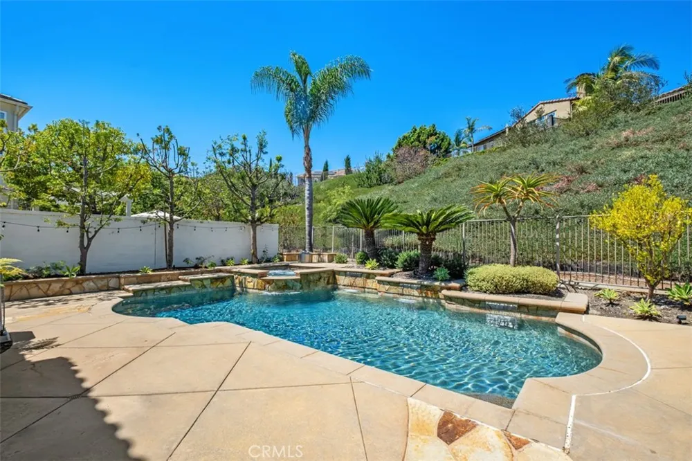 19 Calle Verdadero San Clemente, CA 92673