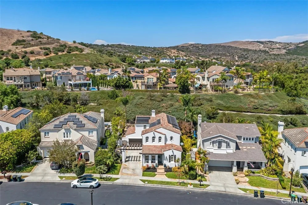 19 Calle Verdadero San Clemente, CA 92673