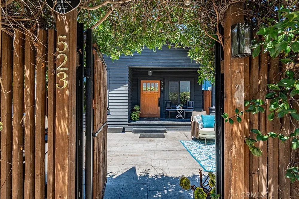 523 Olive Long Beach, CA 90802