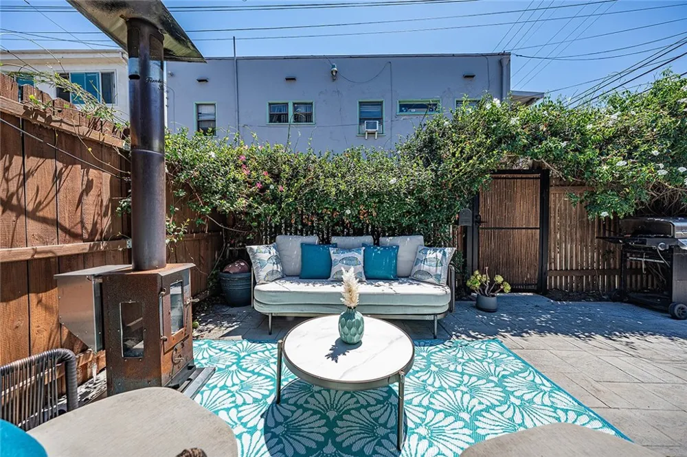523 Olive Long Beach, CA 90802
