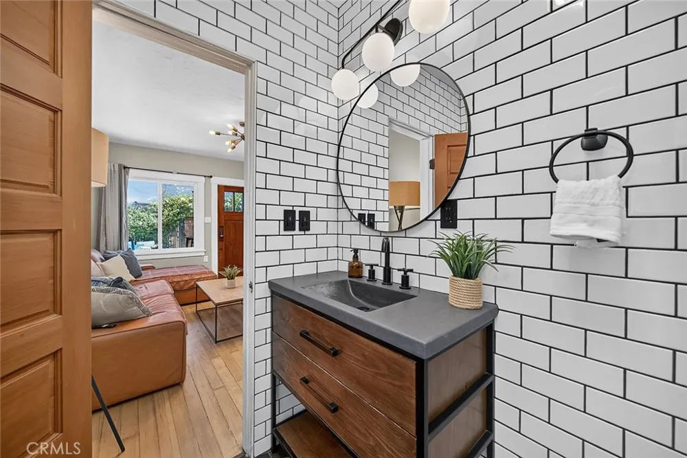 523 Olive Long Beach, CA 90802