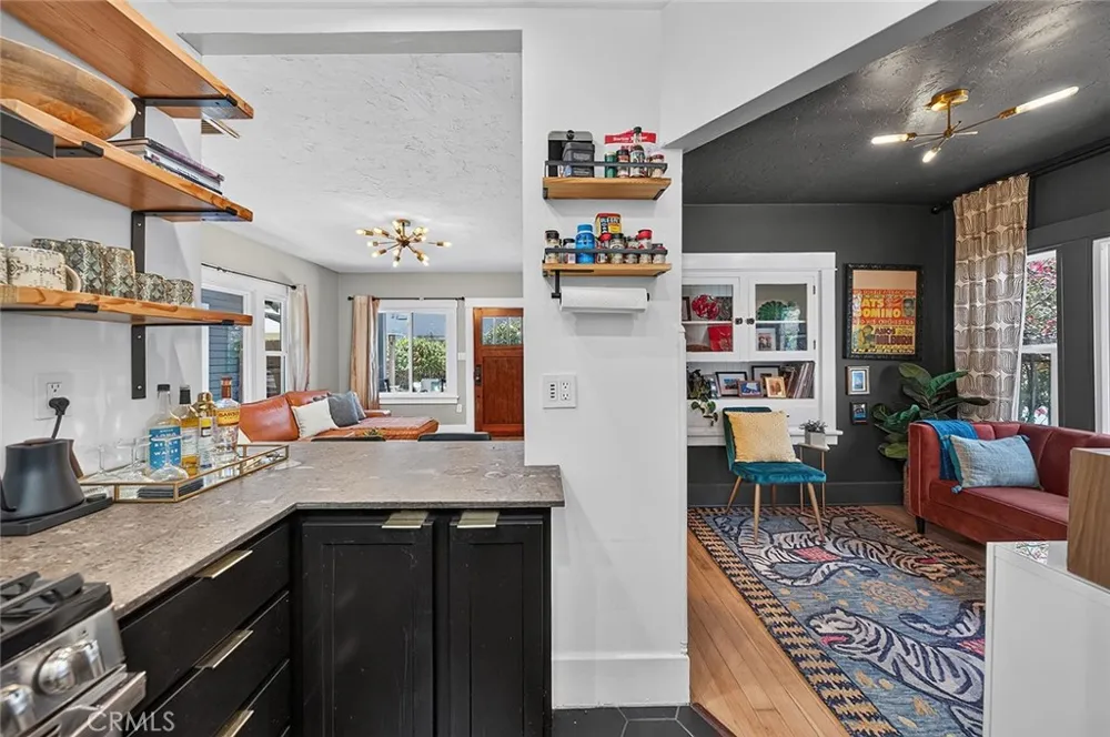 523 Olive Long Beach, CA 90802
