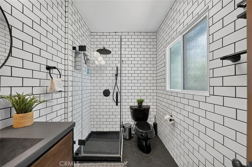 523 Olive Long Beach, CA 90802