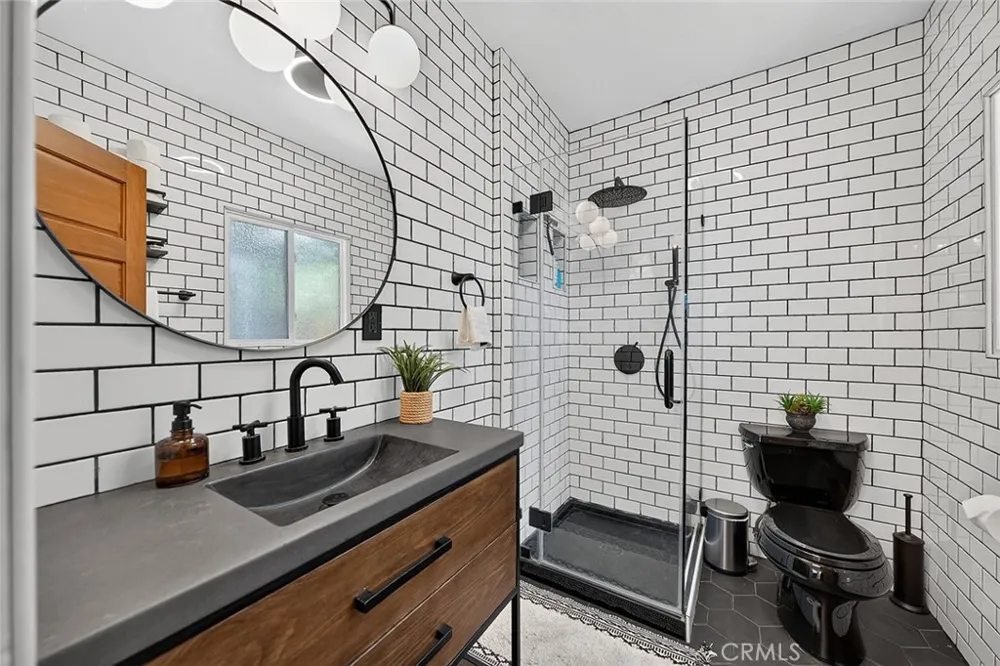 523 Olive Long Beach, CA 90802