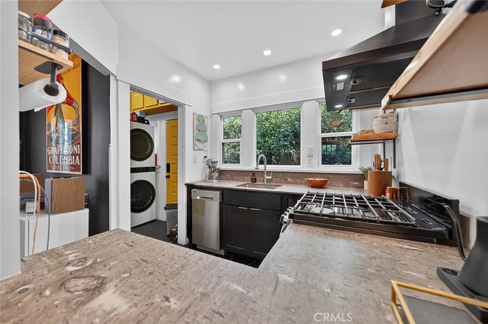 523 Olive Long Beach, CA 90802
