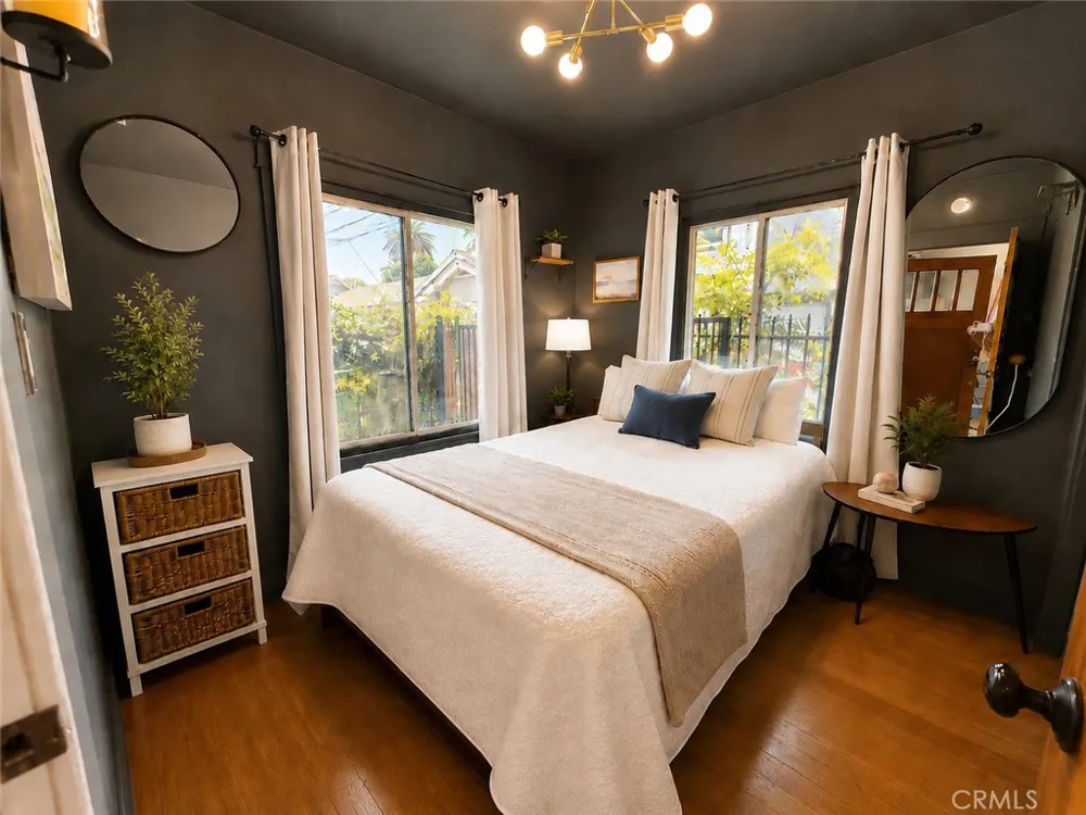 523 Olive Long Beach, CA 90802