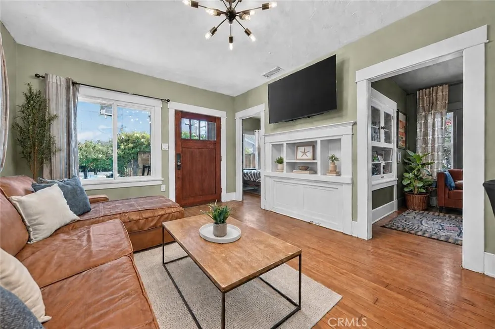 523 Olive Long Beach, CA 90802