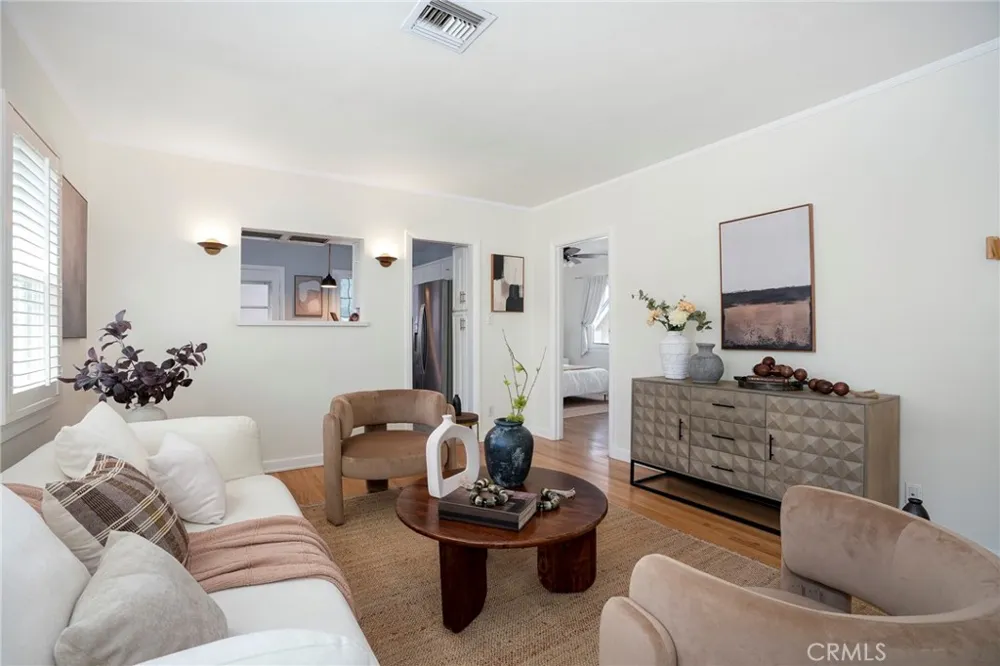 615 6th Street Burbank, CA 91501