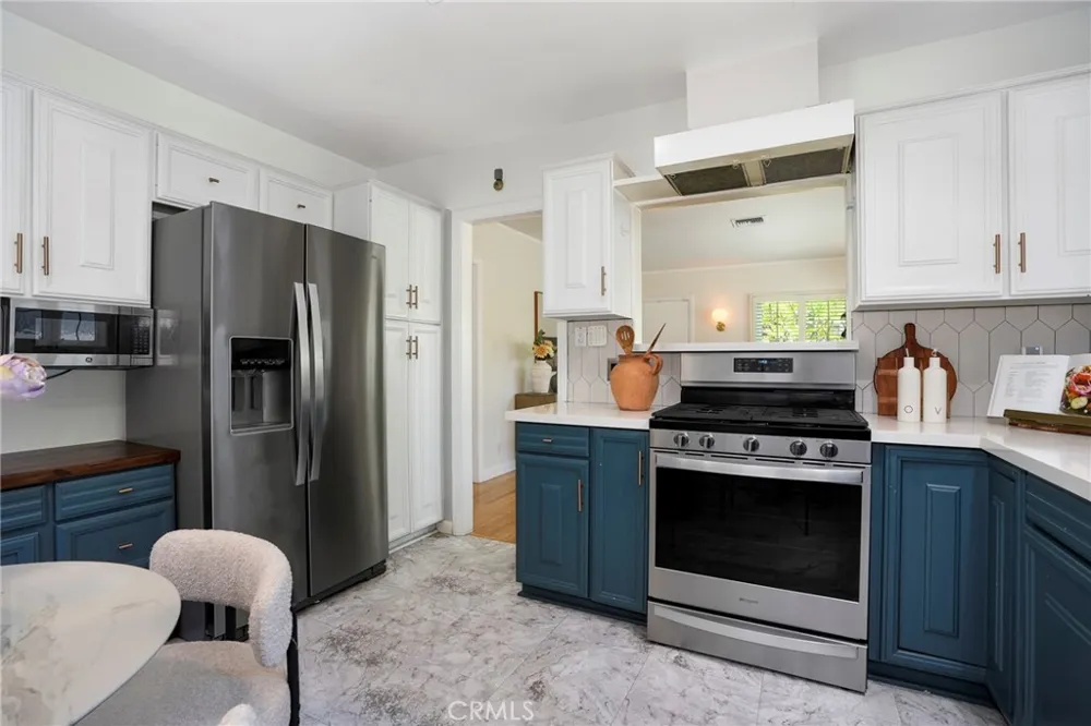 615 6th Street Burbank, CA 91501
