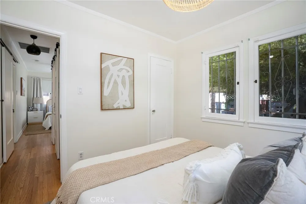 615 6th Street Burbank, CA 91501