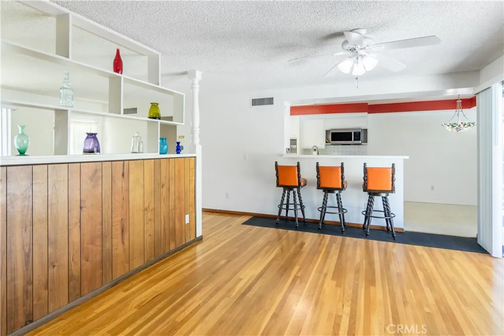11543 Swinton Avenue Granada Hills, CA 91344