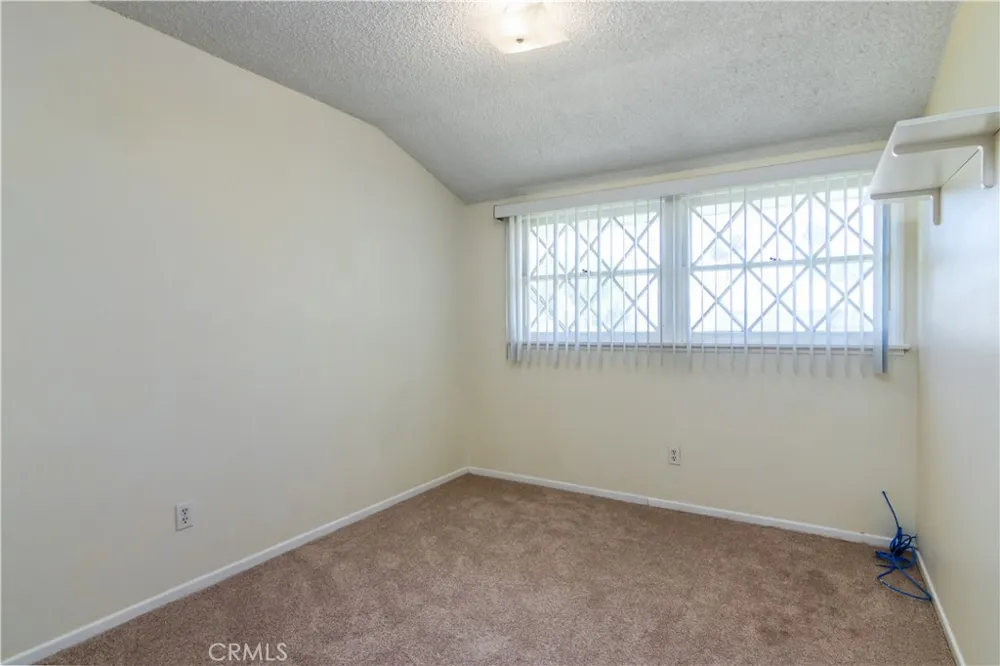 11543 Swinton Avenue Granada Hills, CA 91344