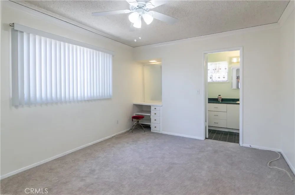 11543 Swinton Avenue Granada Hills, CA 91344
