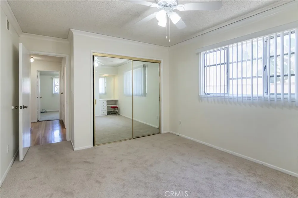 11543 Swinton Avenue Granada Hills, CA 91344