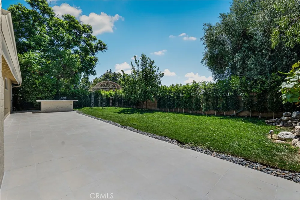 16900 Labrador Street Northridge, CA 91343