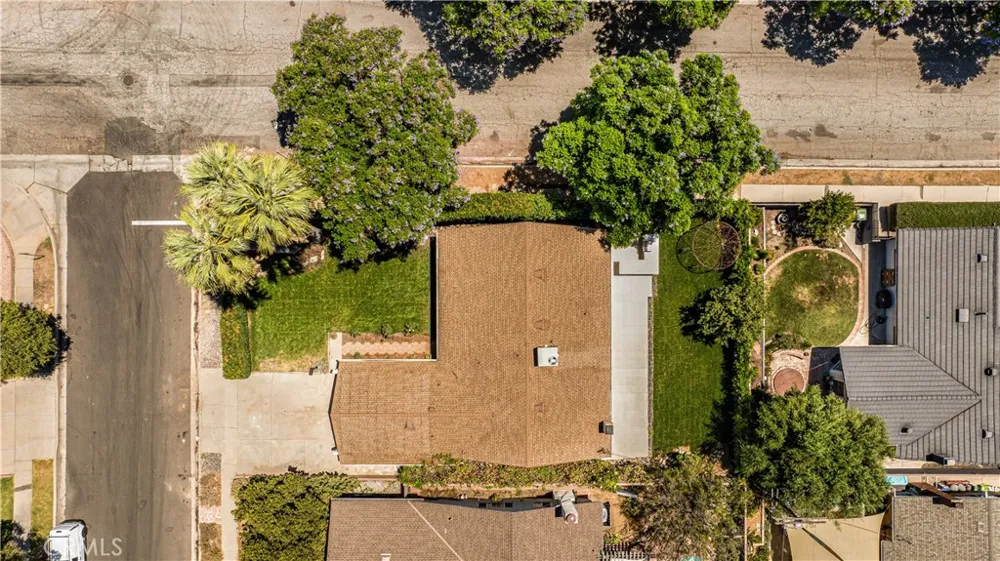 16900 Labrador Street Northridge, CA 91343