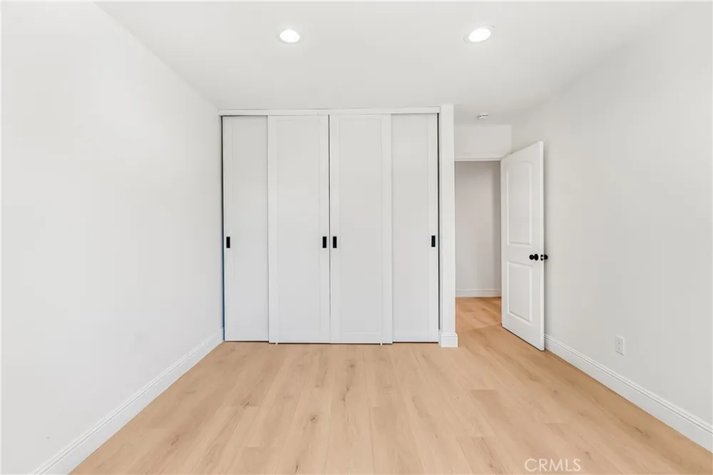 16900 Labrador Street Northridge, CA 91343
