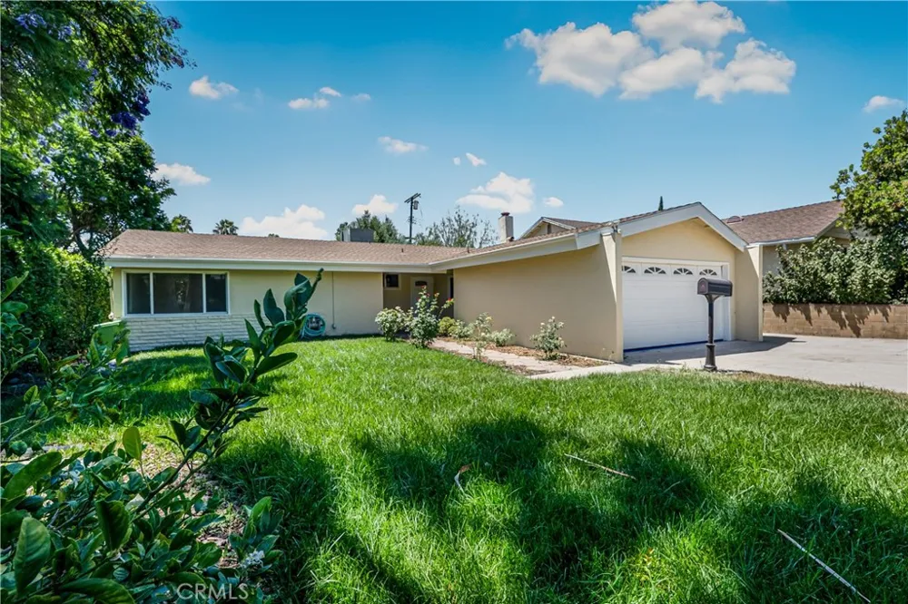 16900 Labrador Street Northridge, CA 91343