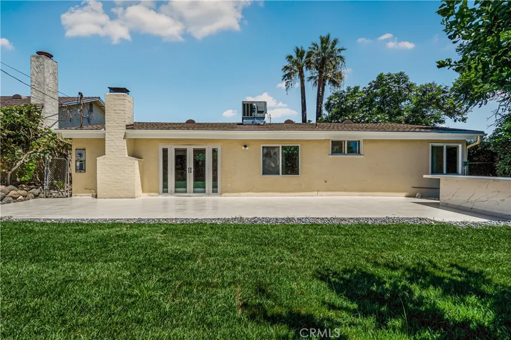 16900 Labrador Street Northridge, CA 91343
