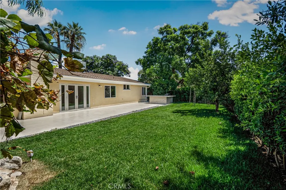 16900 Labrador Street Northridge, CA 91343