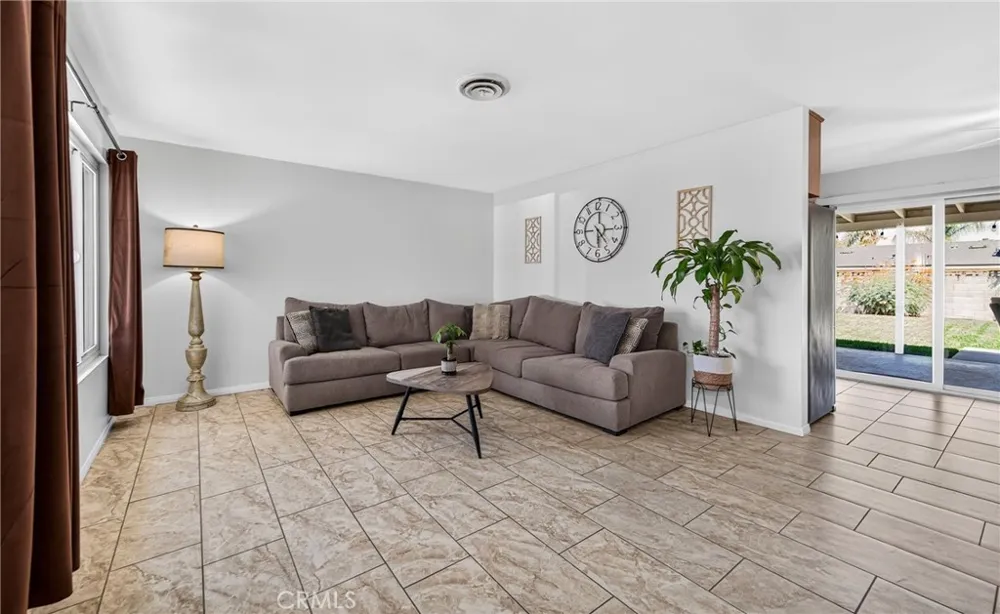 2836 Rafferty Road Hemet, CA 92545