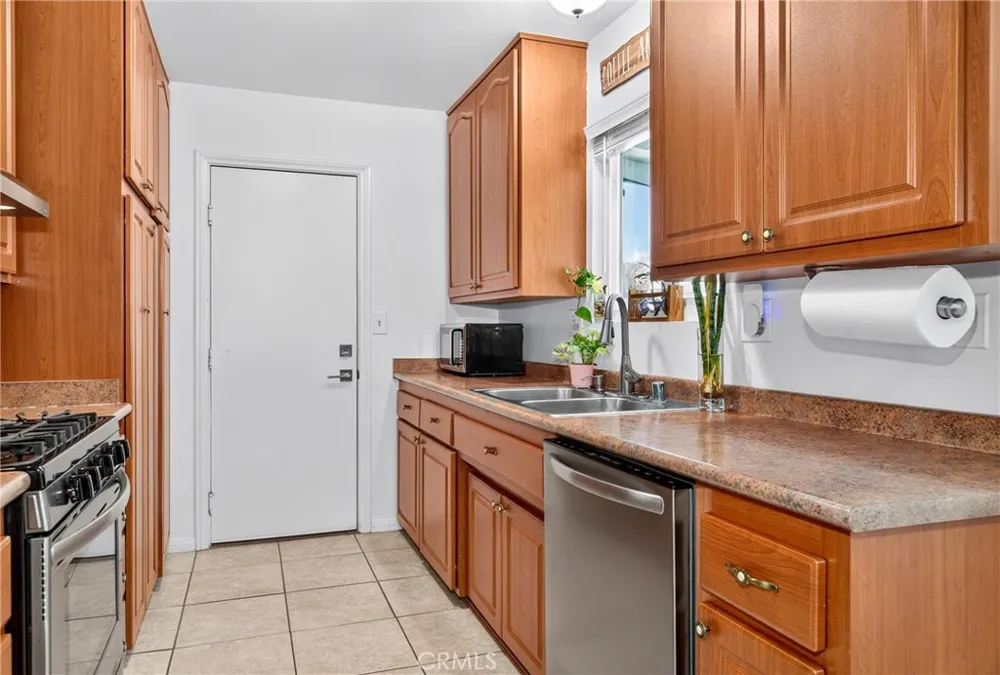 2836 Rafferty Road Hemet, CA 92545