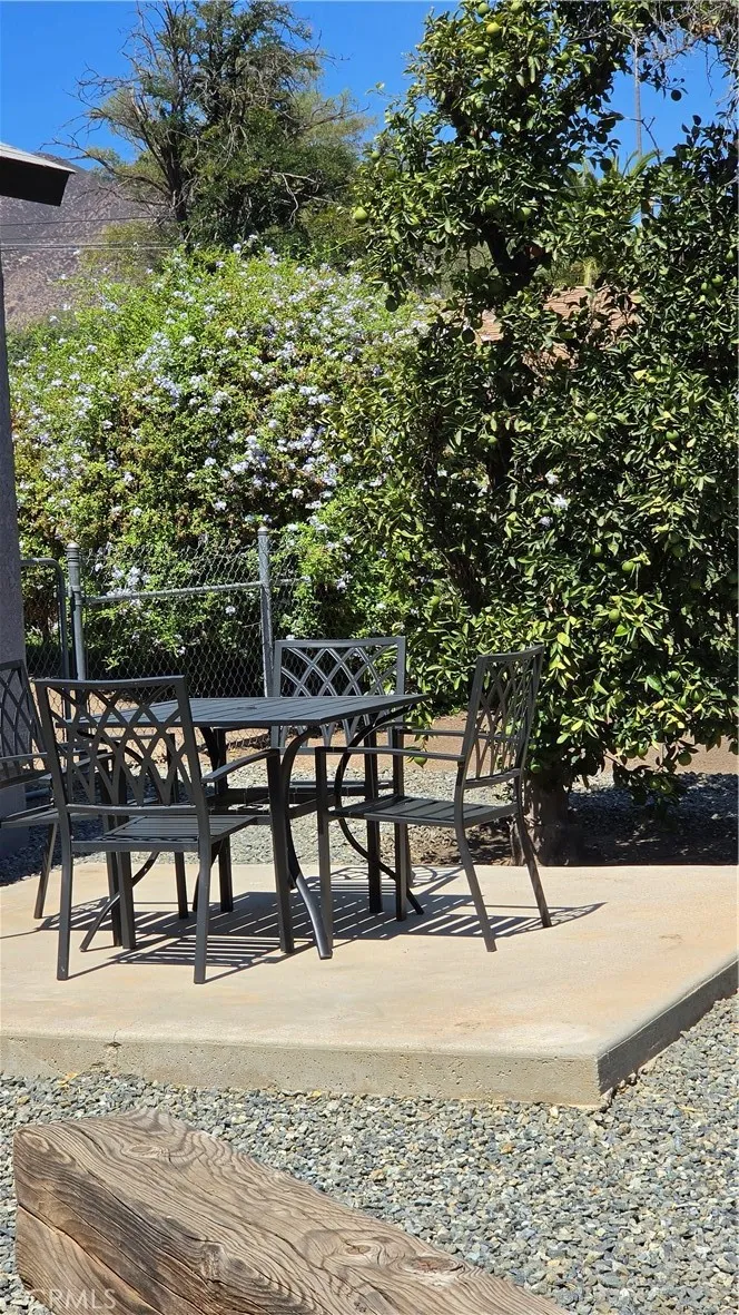 33233 Wride Lake Elsinore, CA 92530