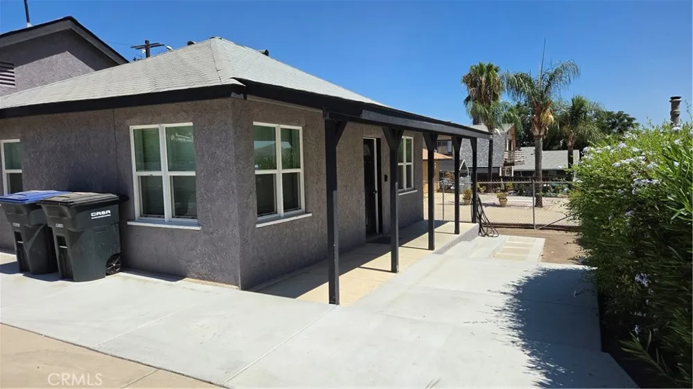 33233 Wride Lake Elsinore, CA 92530