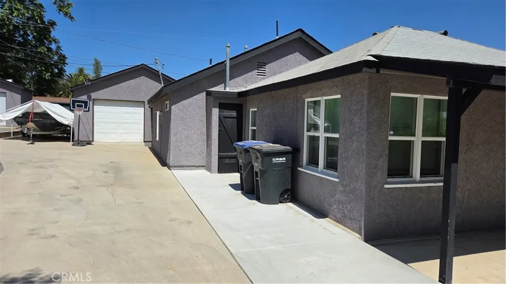 33233 Wride Lake Elsinore, CA 92530