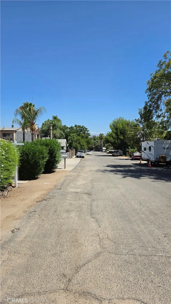 33233 Wride Lake Elsinore, CA 92530