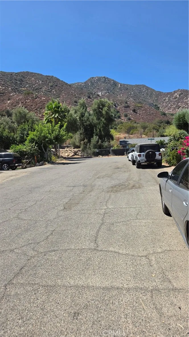 33233 Wride Lake Elsinore, CA 92530