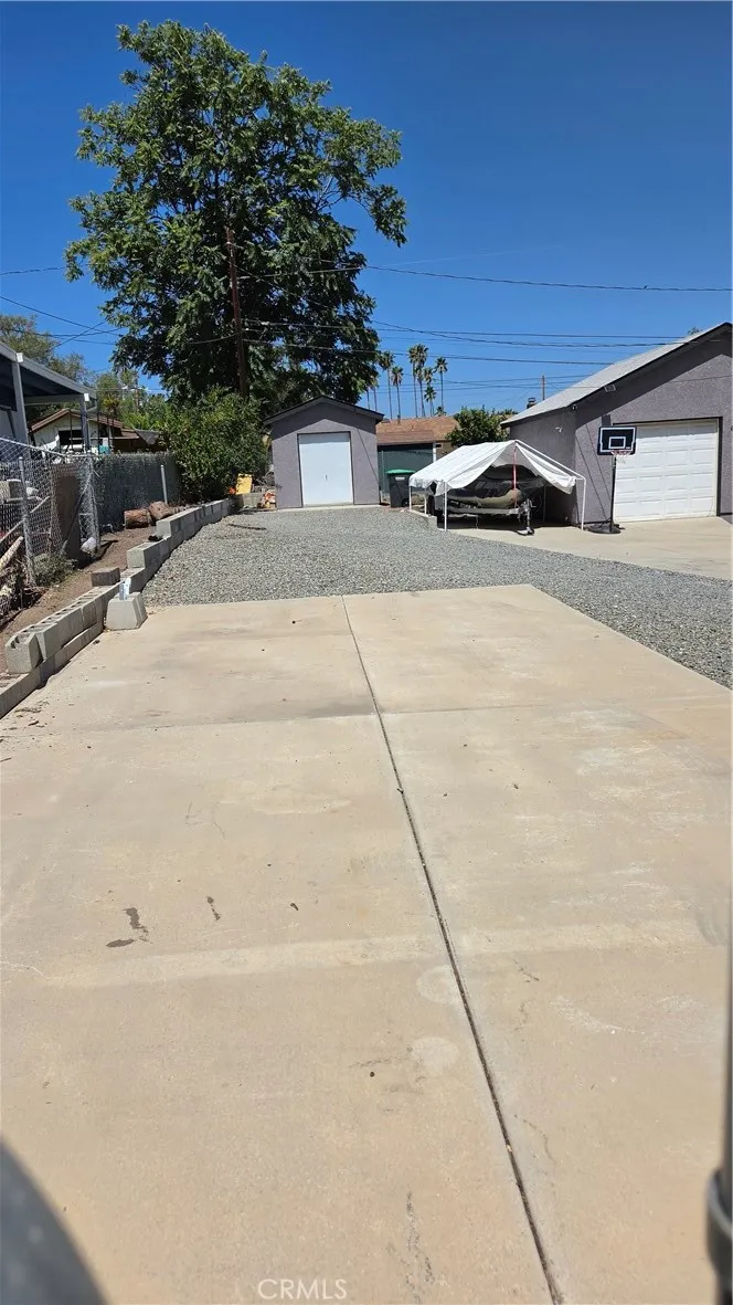 33233 Wride Lake Elsinore, CA 92530