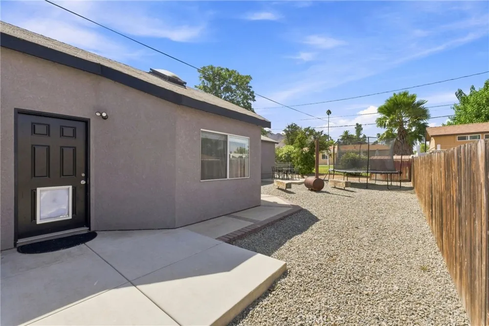 33233 Wride Lake Elsinore, CA 92530