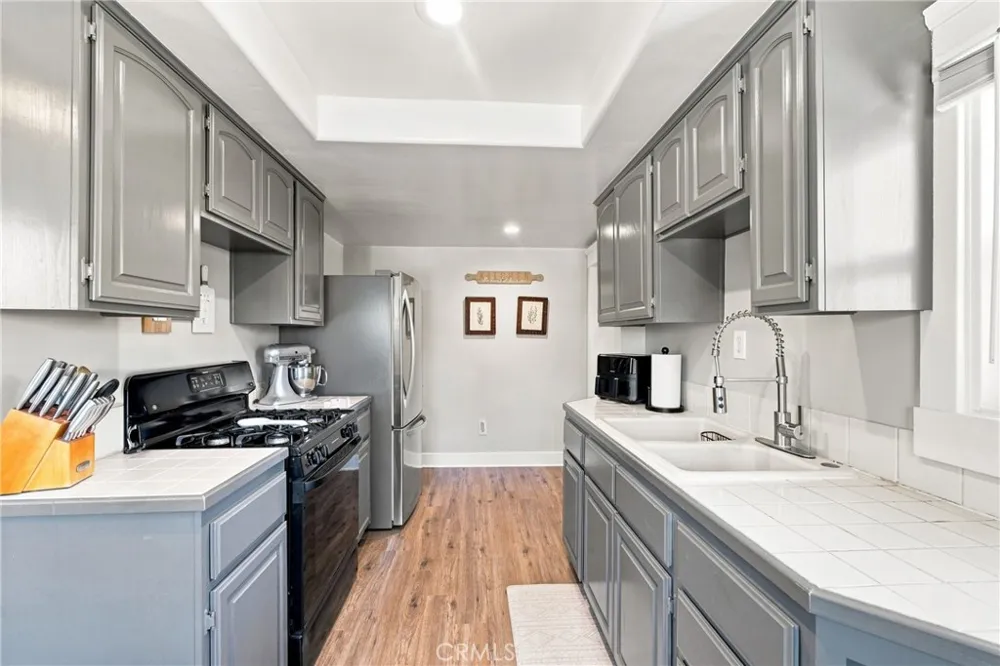 33233 Wride Lake Elsinore, CA 92530