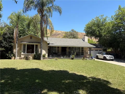 1220 W Marshall
