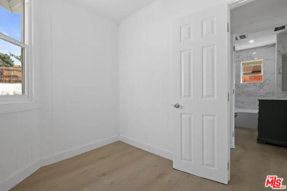 934 S Mott Street Los Angeles, CA 90023