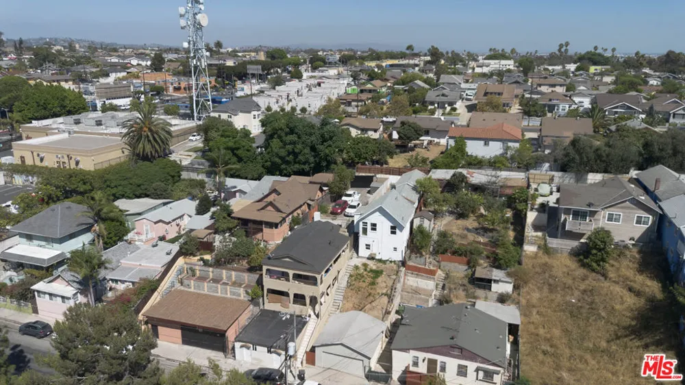 934 S Mott Street Los Angeles, CA 90023