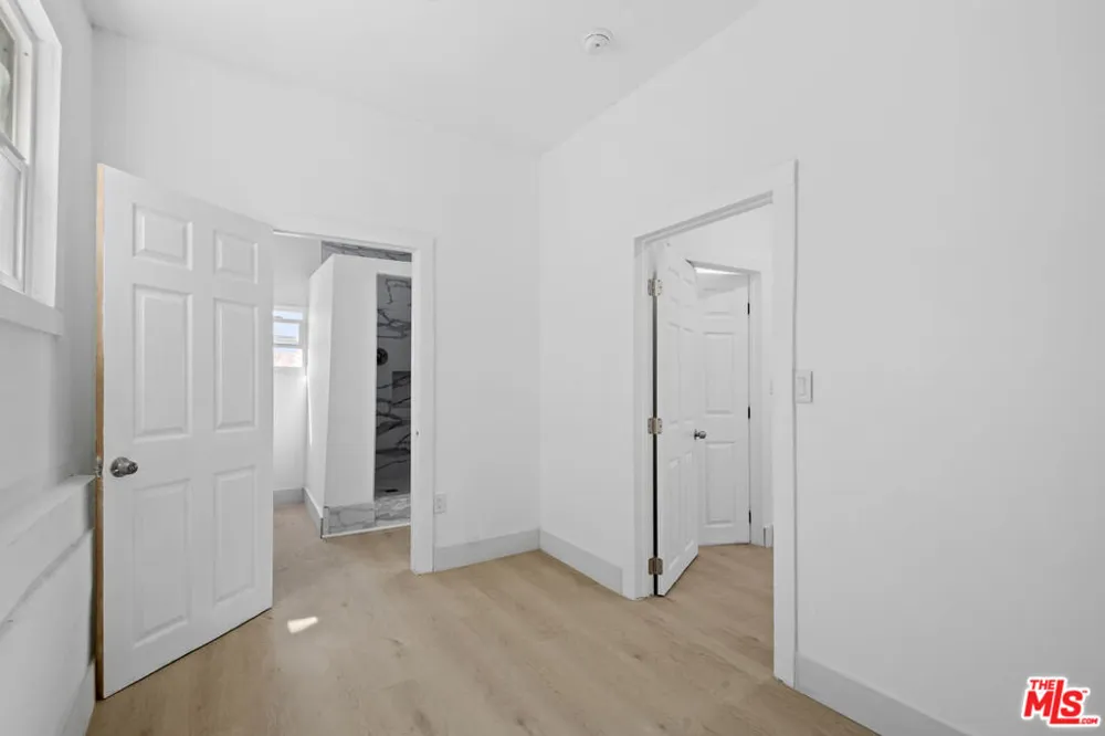 934 S Mott Street Los Angeles, CA 90023