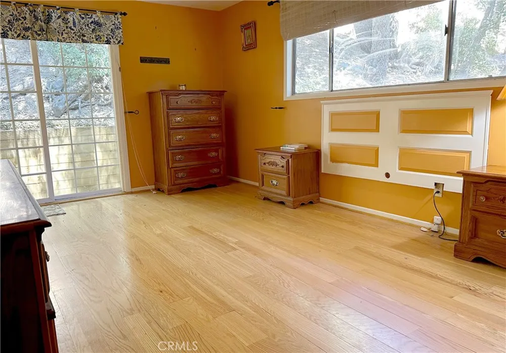 468 Zermatt Crestline, CA 92325