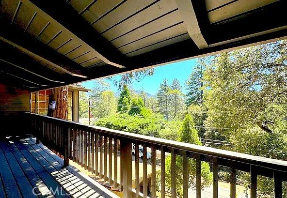 468 Zermatt Crestline, CA 92325
