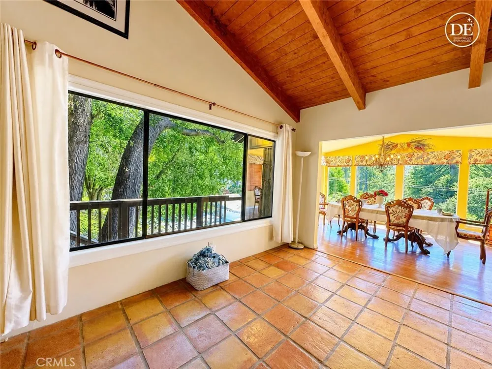468 Zermatt Crestline, CA 92325