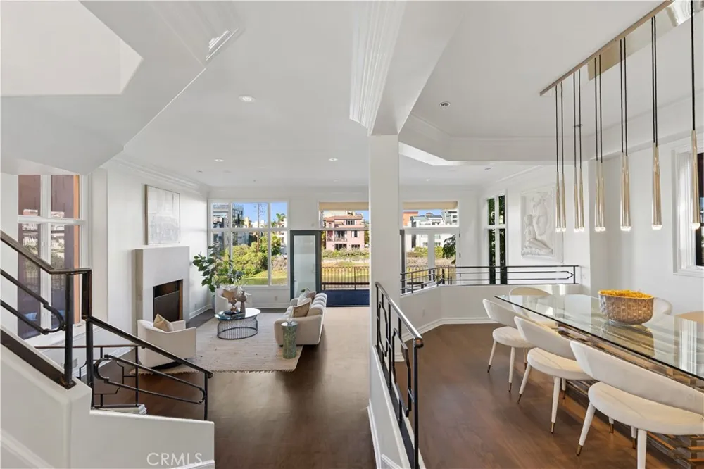5206 Pacific Avenue Marina del Rey, CA 90292