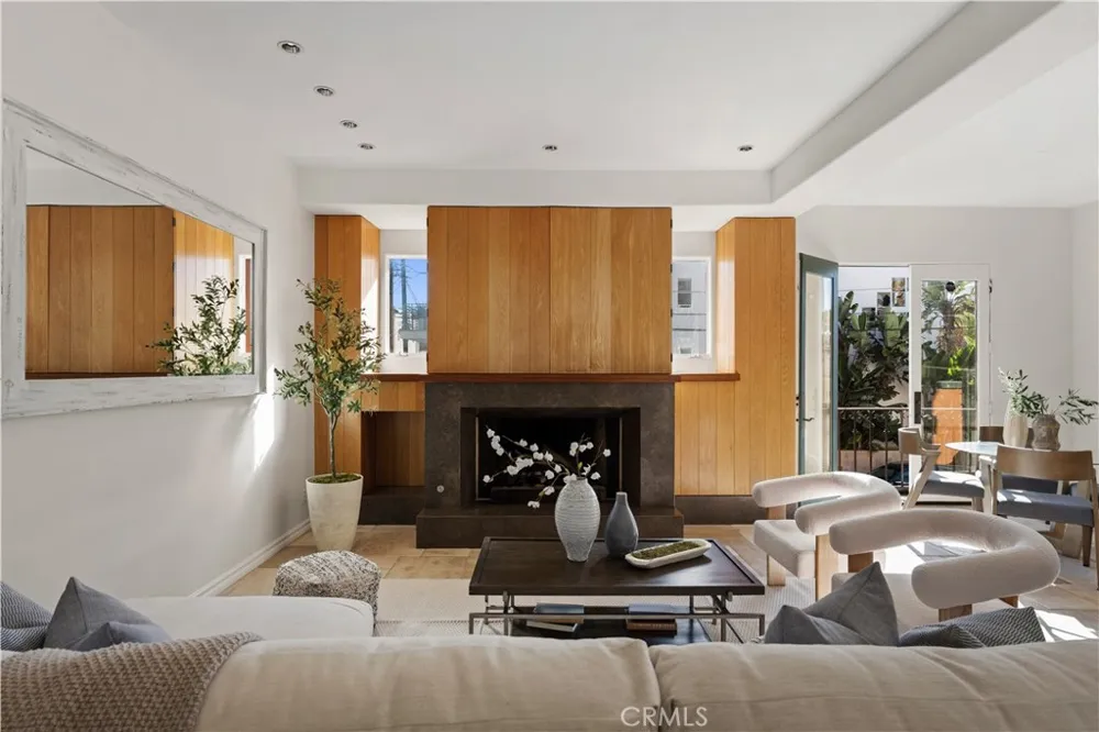 5206 Pacific Avenue Marina del Rey, CA 90292