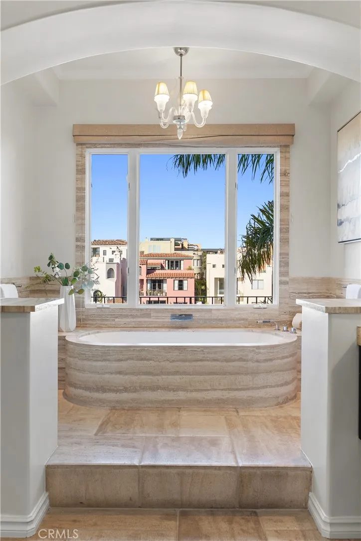 5206 Pacific Avenue Marina del Rey, CA 90292