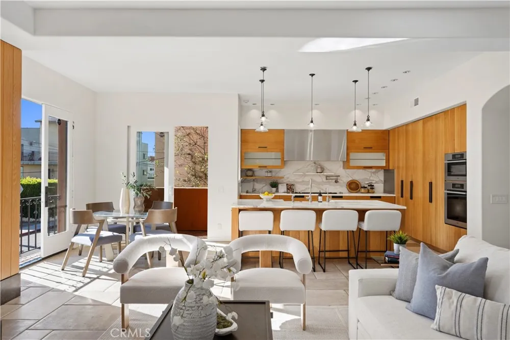 5206 Pacific Avenue Marina del Rey, CA 90292