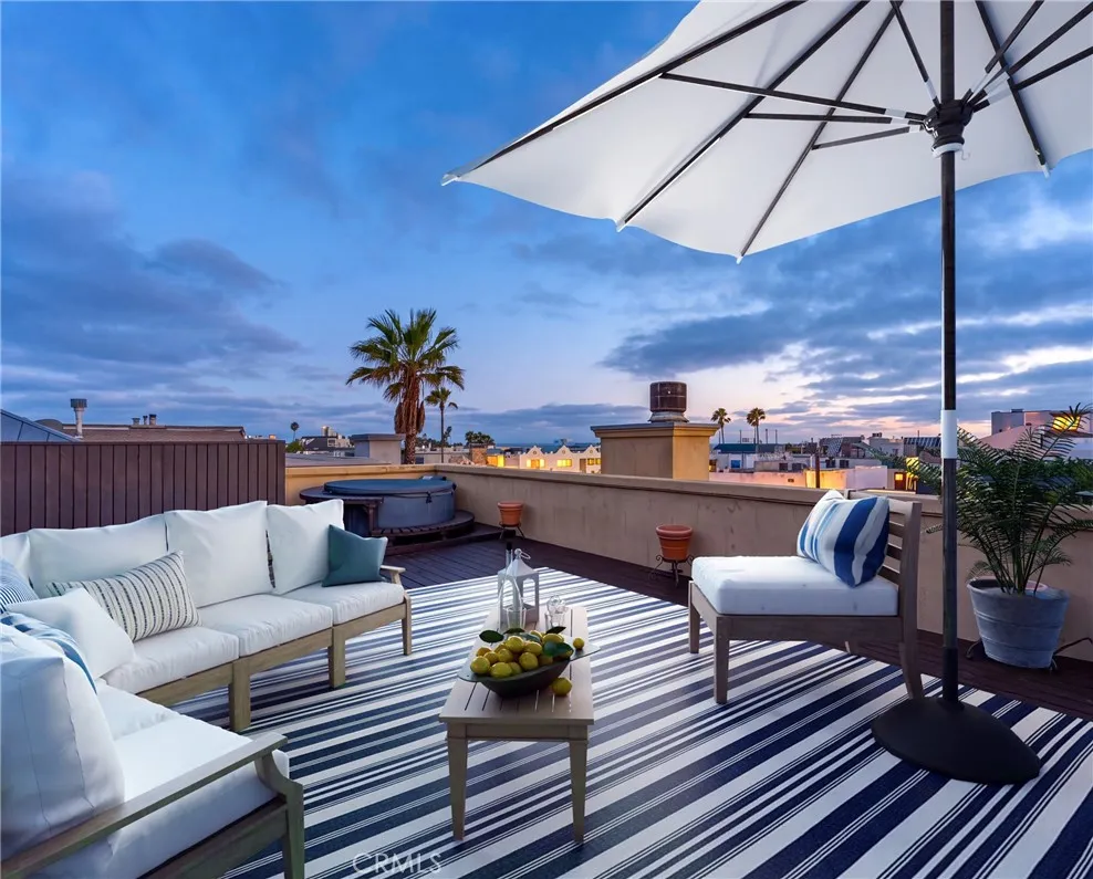 5206 Pacific Avenue Marina del Rey, CA 90292