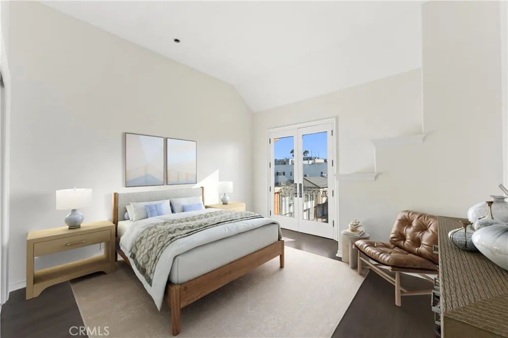 5206 Pacific Avenue Marina del Rey, CA 90292